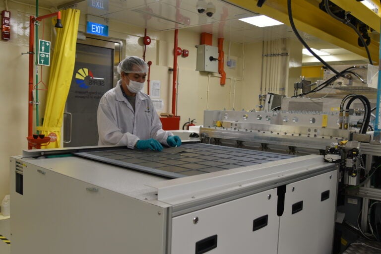 Silicon Solar Cell Laboratory - Solar Energy Research Institute of ...